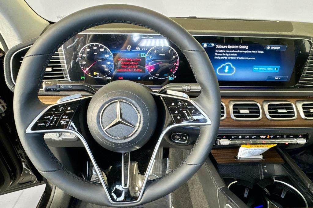 new 2026 Mercedes-Benz GLS 450 car, priced at $93,685