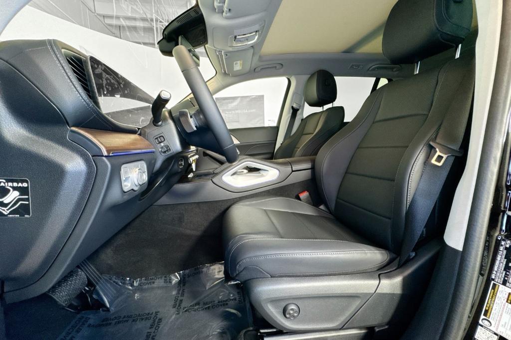 new 2026 Mercedes-Benz GLS 450 car, priced at $93,685