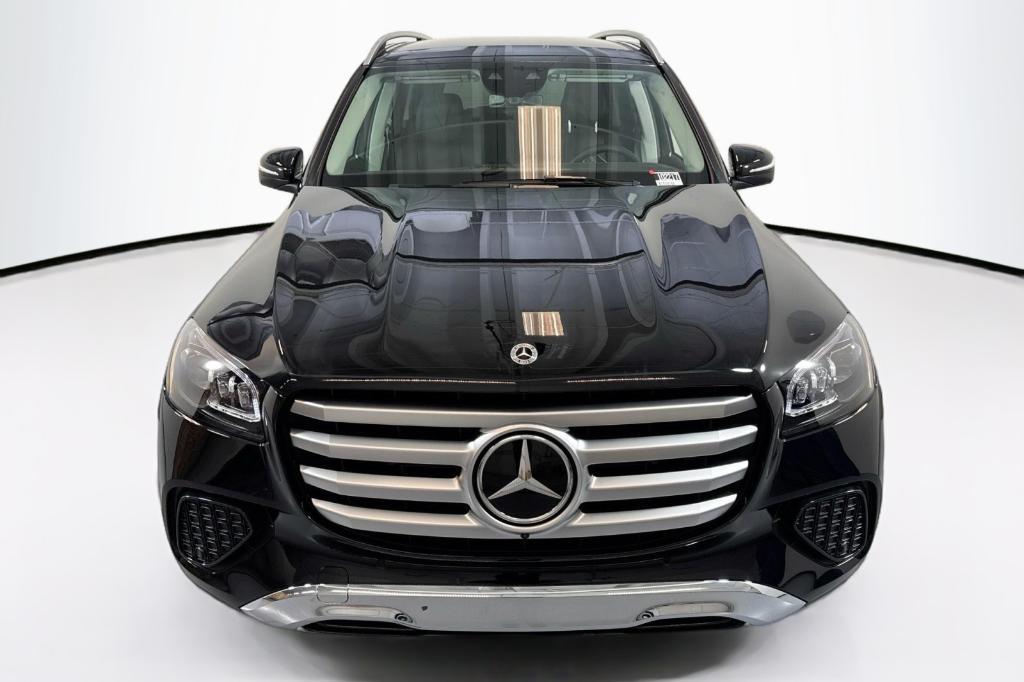 new 2026 Mercedes-Benz GLS 450 car, priced at $93,685