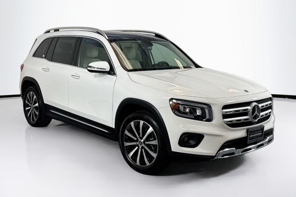 used 2023 Mercedes-Benz GLB 250 car, priced at $34,994