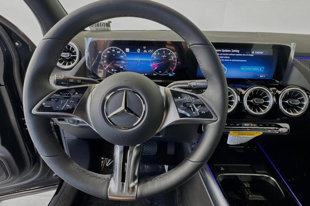 new 2025 Mercedes-Benz GLA 250 car, priced at $47,545