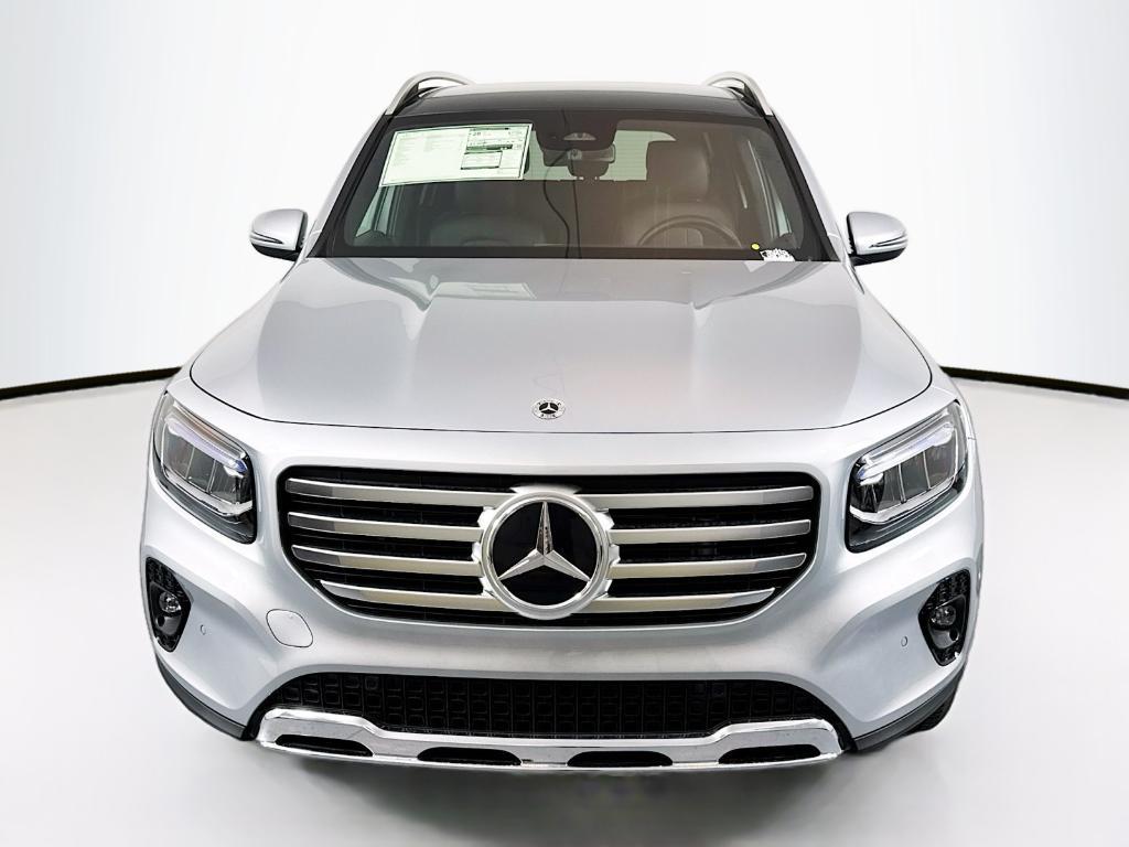 new 2024 Mercedes-Benz GLB 250 car, priced at $50,670