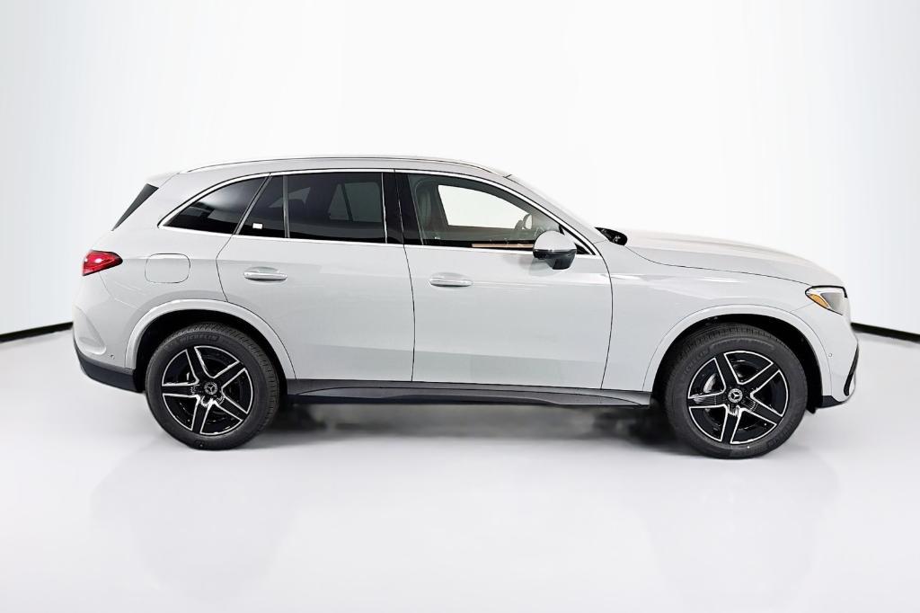 new 2025 Mercedes-Benz GLC 300 car, priced at $64,825