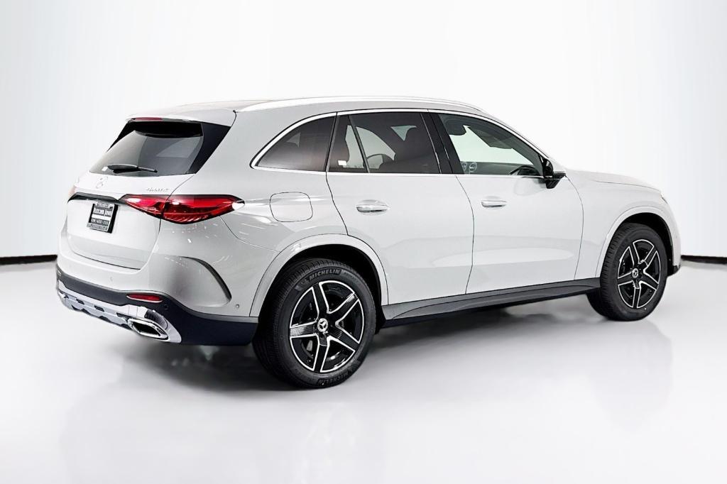 new 2025 Mercedes-Benz GLC 300 car, priced at $64,825