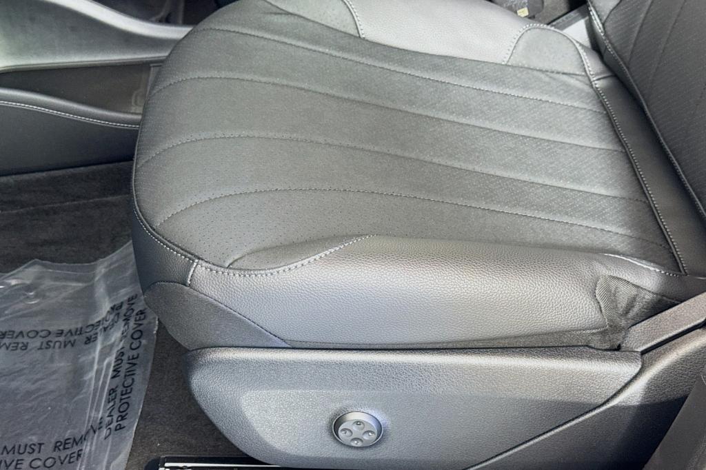 new 2025 Mercedes-Benz EQE 350 car, priced at $85,045
