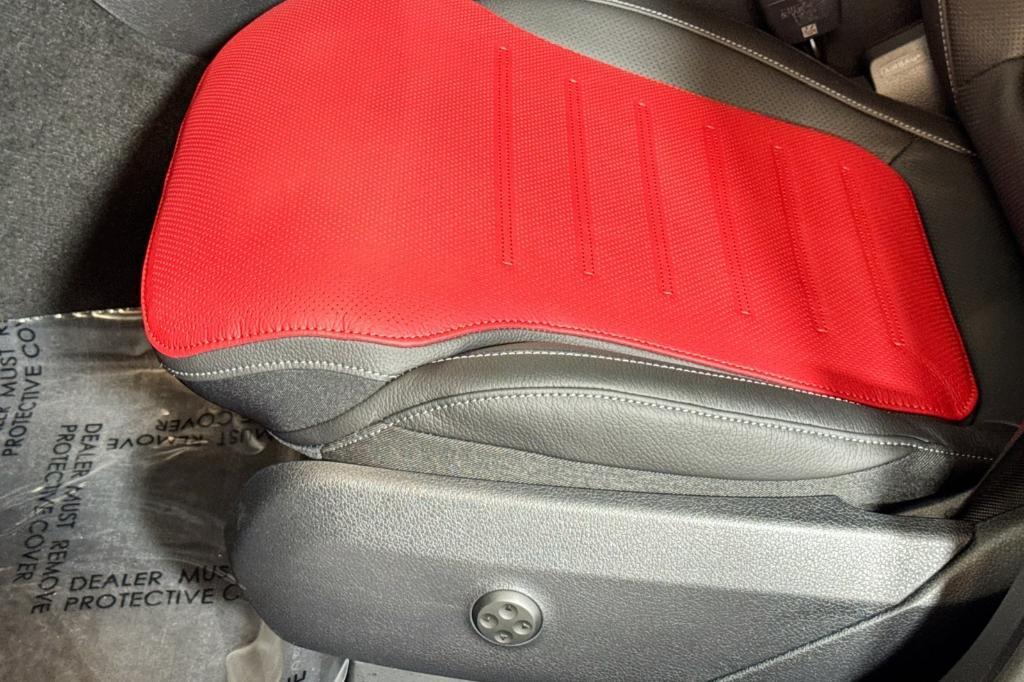 new 2026 Mercedes-Benz GLC 300 car, priced at $64,925