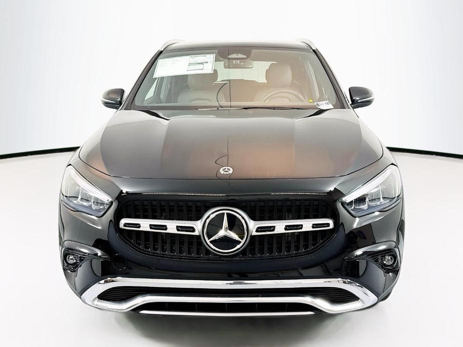 new 2025 Mercedes-Benz GLA 250 car, priced at $44,620