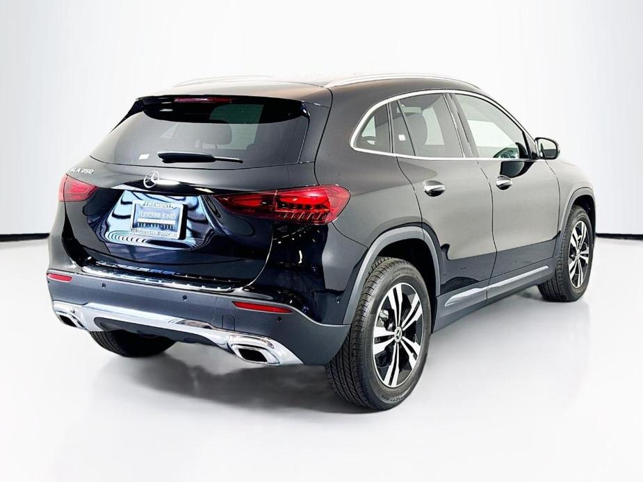 new 2025 Mercedes-Benz GLA 250 car, priced at $44,620