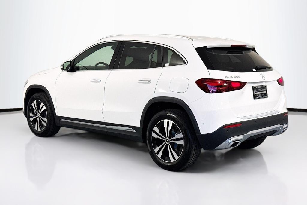 new 2025 Mercedes-Benz GLA 250 car, priced at $44,345