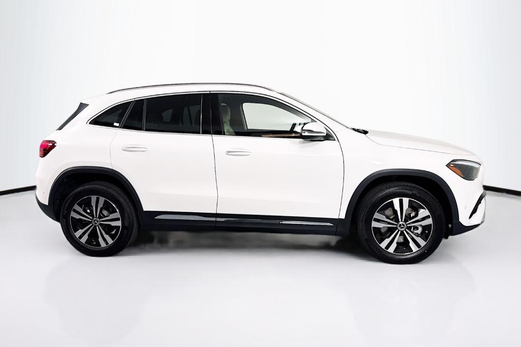 new 2025 Mercedes-Benz GLA 250 car, priced at $44,345