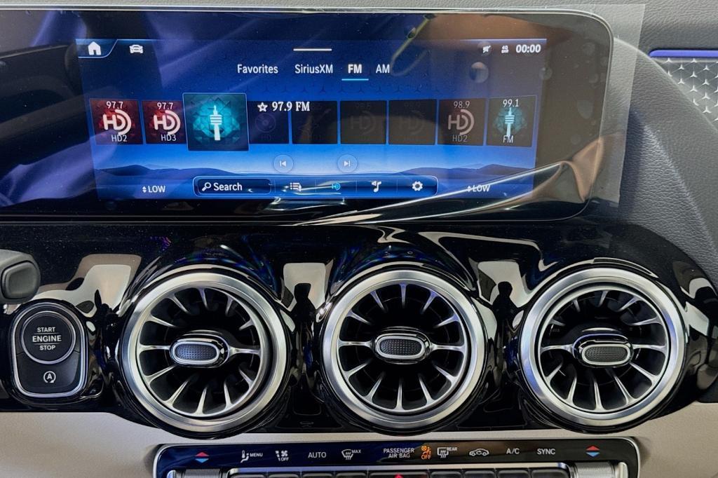 new 2025 Mercedes-Benz GLA 250 car, priced at $44,345