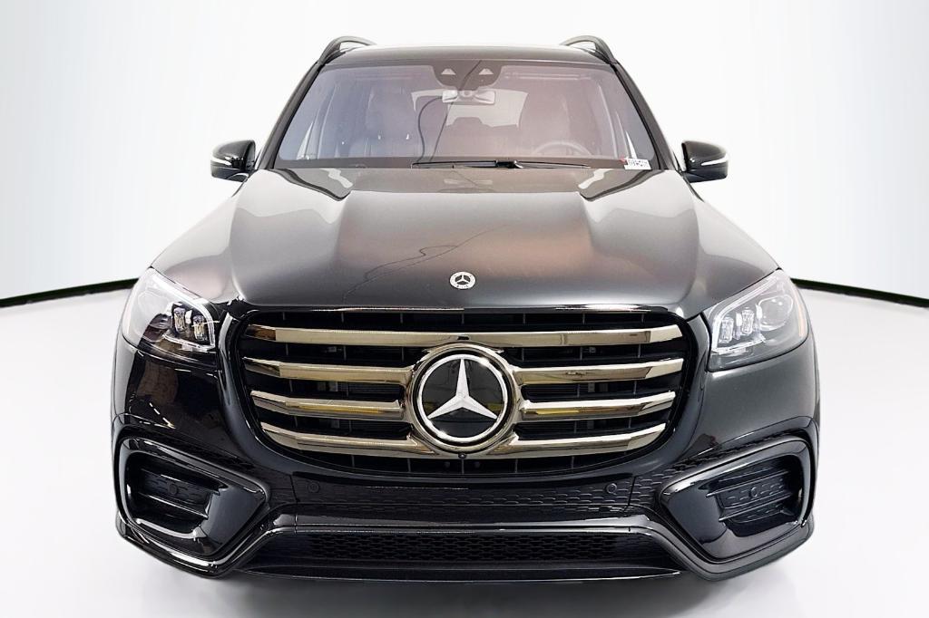 new 2025 Mercedes-Benz GLS 580 car, priced at $121,795