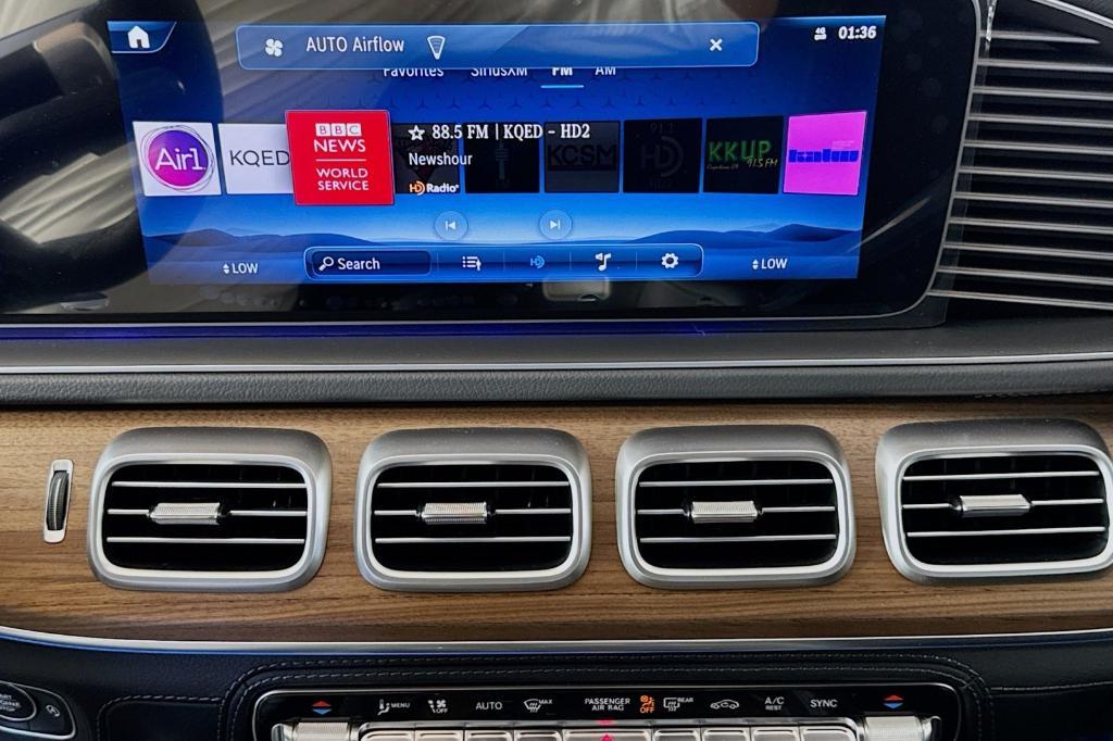 new 2025 Mercedes-Benz GLS 580 car, priced at $121,795