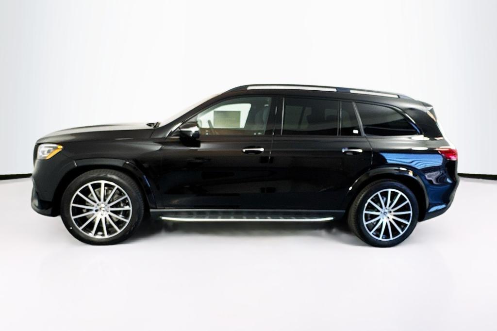 new 2025 Mercedes-Benz GLS 580 car, priced at $121,795