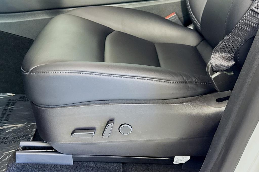 used 2022 Tesla Model Y car, priced at $32,994