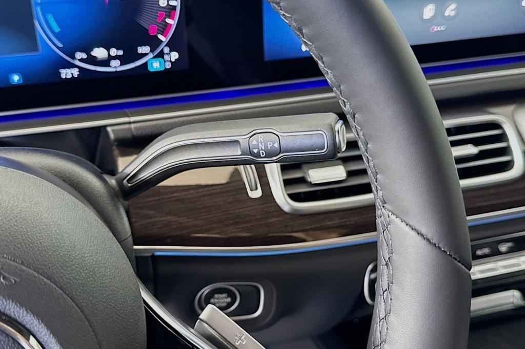 new 2025 Mercedes-Benz GLE 450e car, priced at $77,940