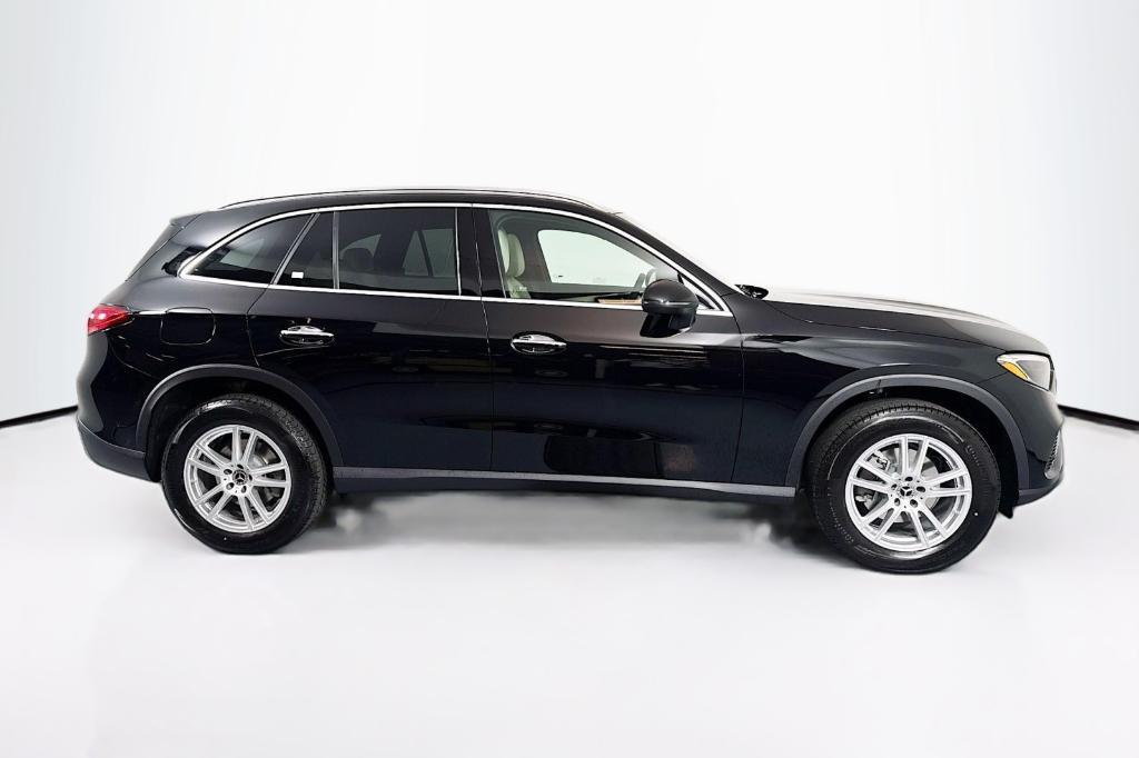 new 2025 Mercedes-Benz GLC 300 car, priced at $52,795