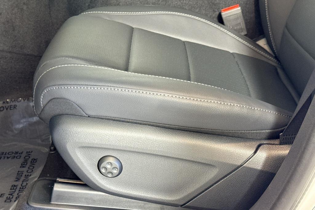 new 2026 Mercedes-Benz GLE 450 car, priced at $79,915