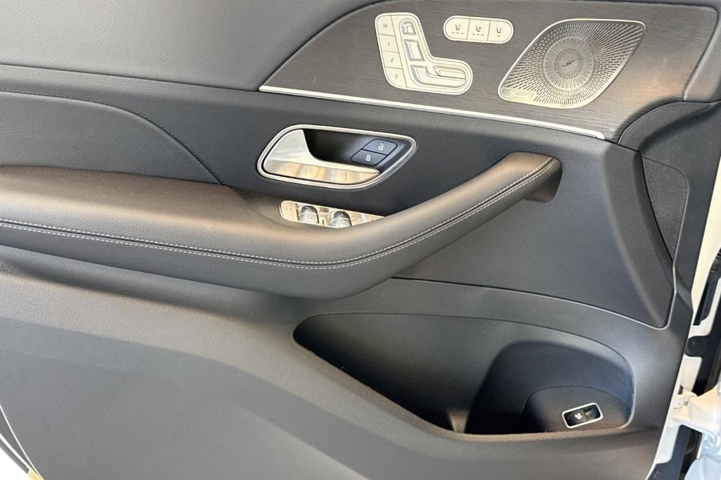 new 2026 Mercedes-Benz GLE 450 car, priced at $79,915