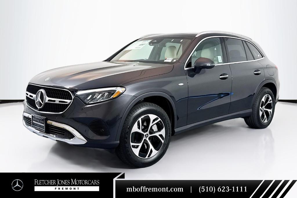 new 2025 Mercedes-Benz GLC 350e car, priced at $64,275