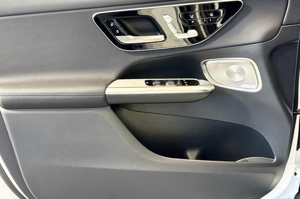 new 2026 Mercedes-Benz GLC 300 car, priced at $58,700