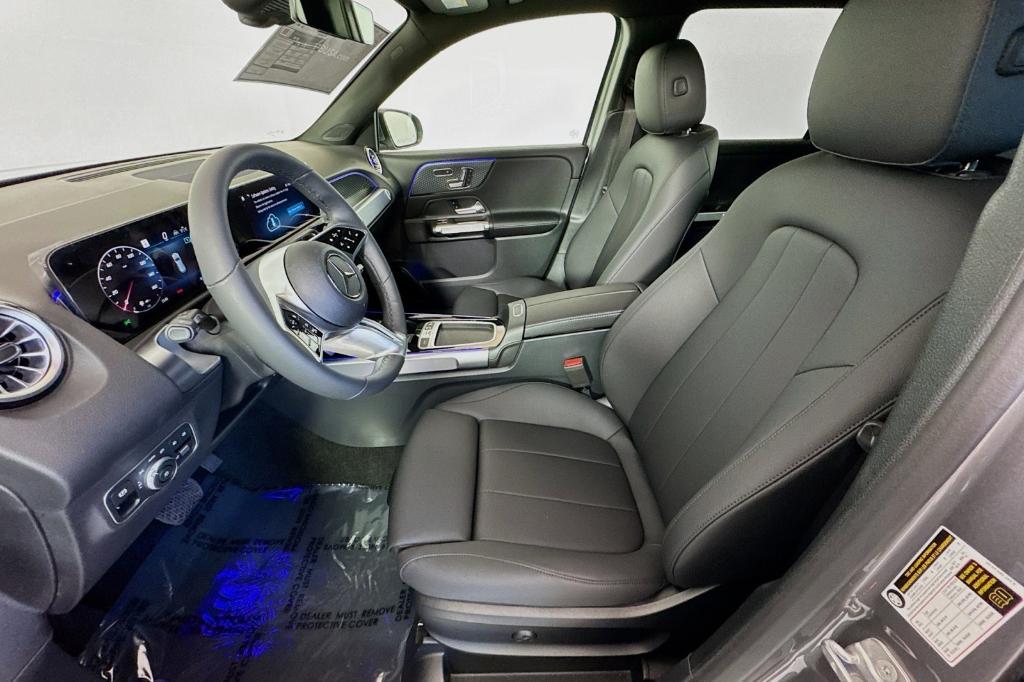new 2025 Mercedes-Benz GLB 250 car, priced at $53,145