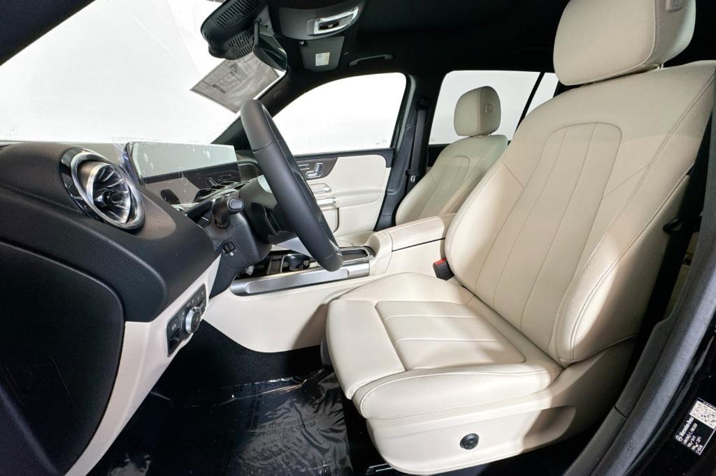 new 2026 Mercedes-Benz GLB 250 car, priced at $49,815
