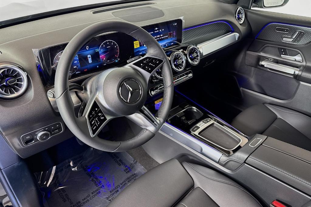 new 2025 Mercedes-Benz GLB 250 car, priced at $48,645
