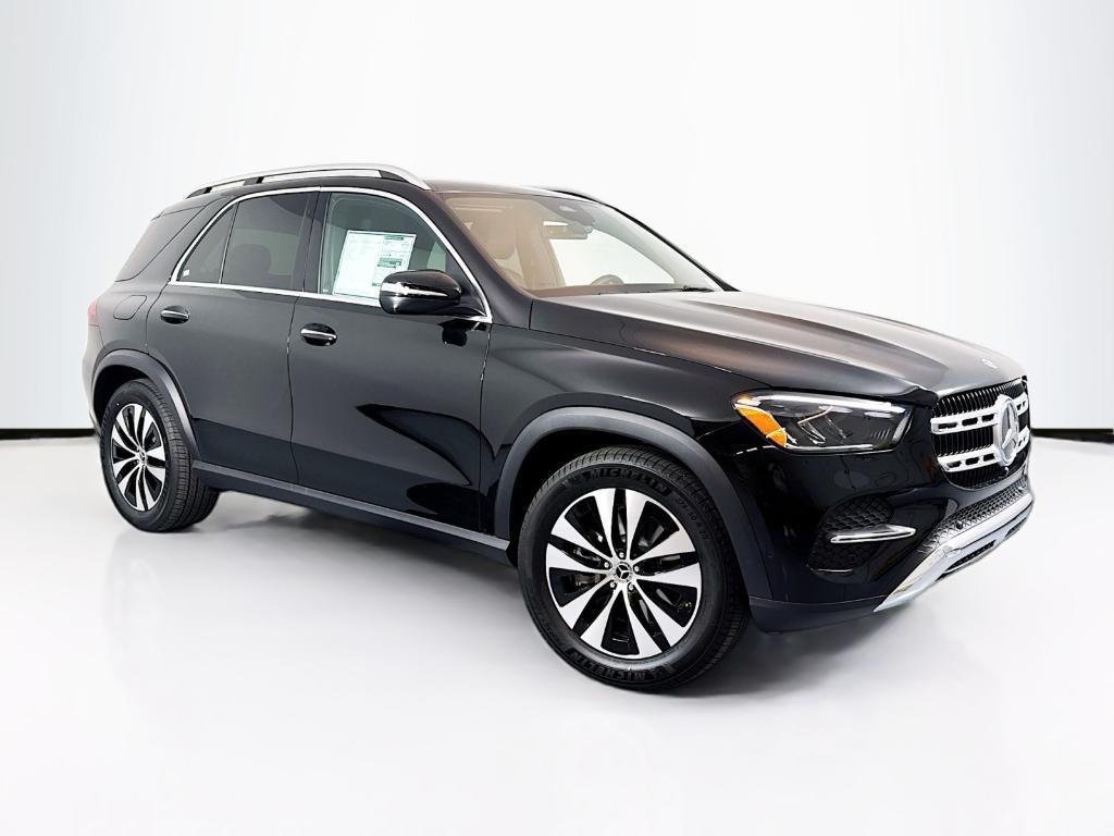 new 2025 Mercedes-Benz GLE 450 car, priced at $75,310