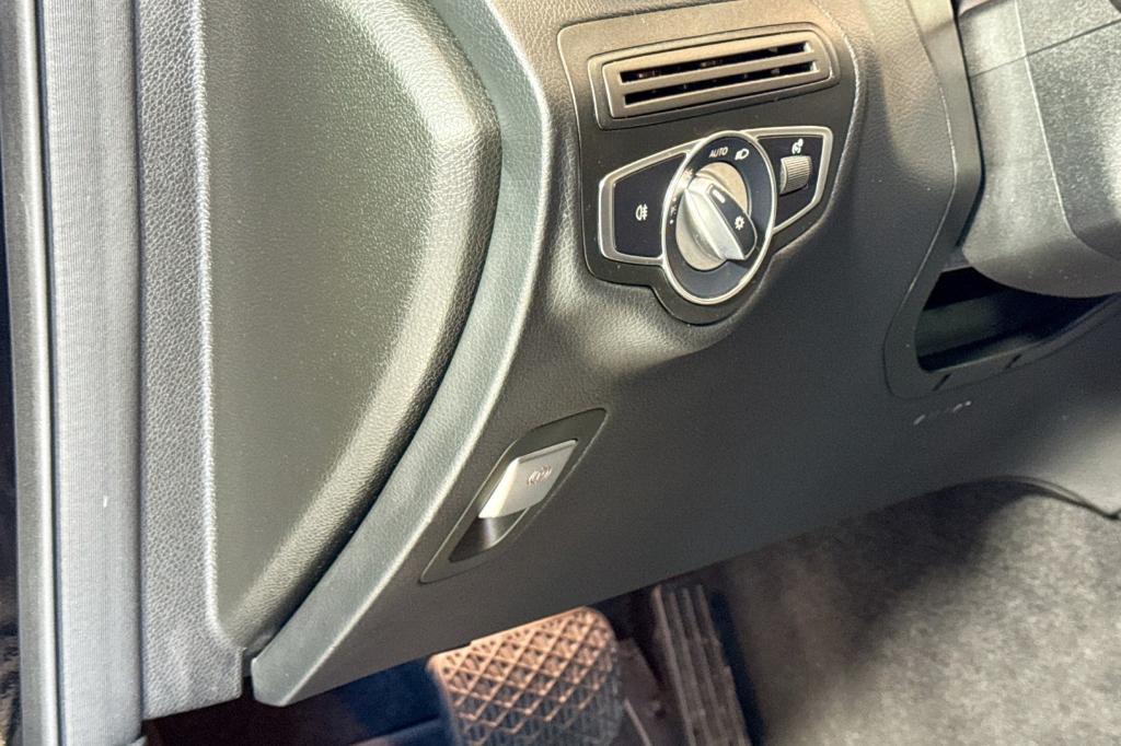 used 2021 Mercedes-Benz GLC 300 car, priced at $25,994