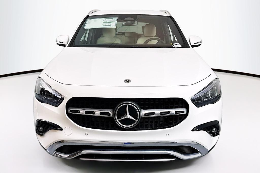 new 2025 Mercedes-Benz GLA 250 car, priced at $44,345