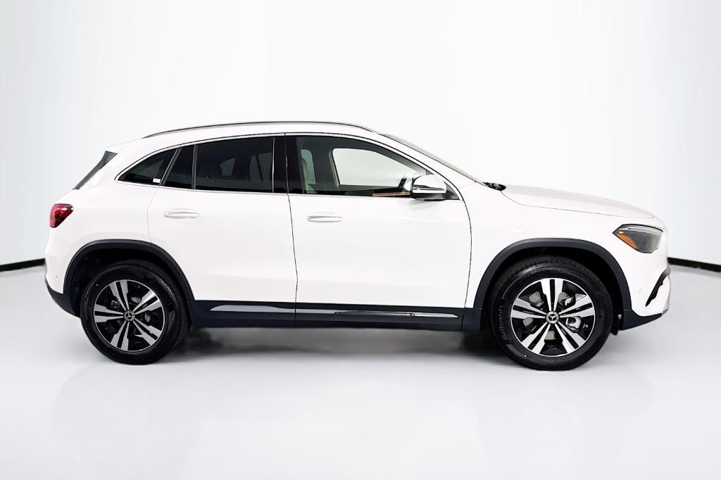 new 2025 Mercedes-Benz GLA 250 car, priced at $44,345