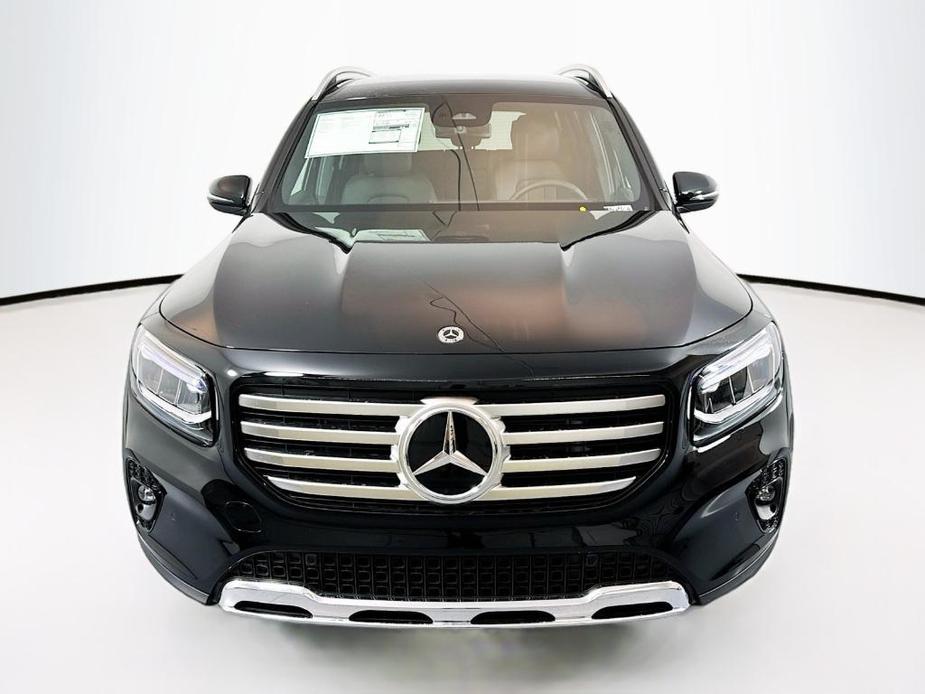 new 2025 Mercedes-Benz GLB 250 car, priced at $51,095