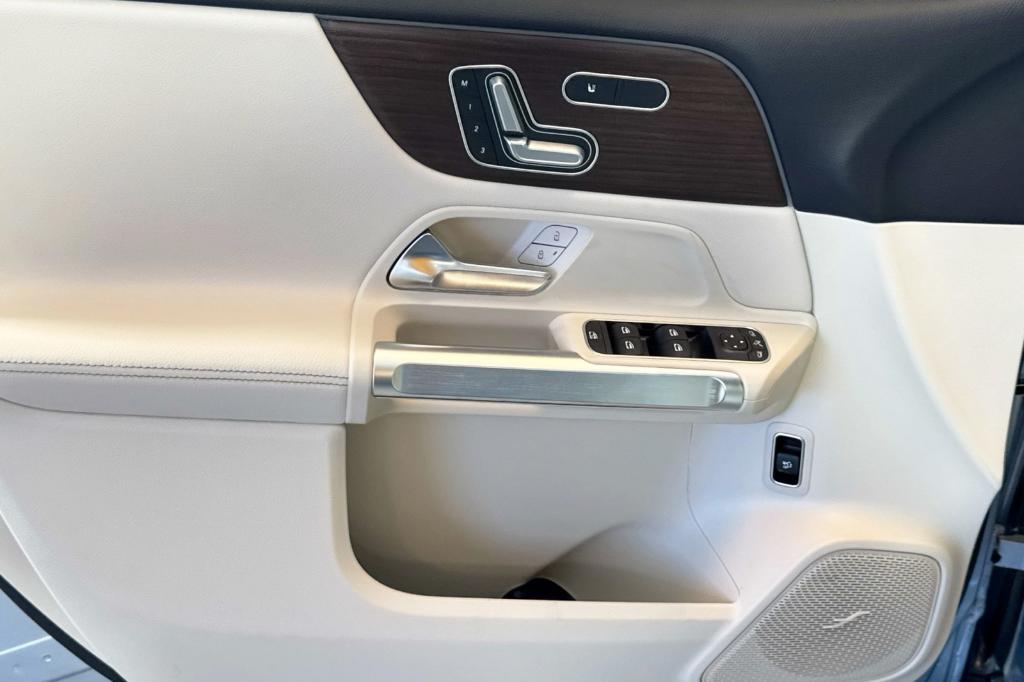 new 2026 Mercedes-Benz GLB 250 car, priced at $54,030