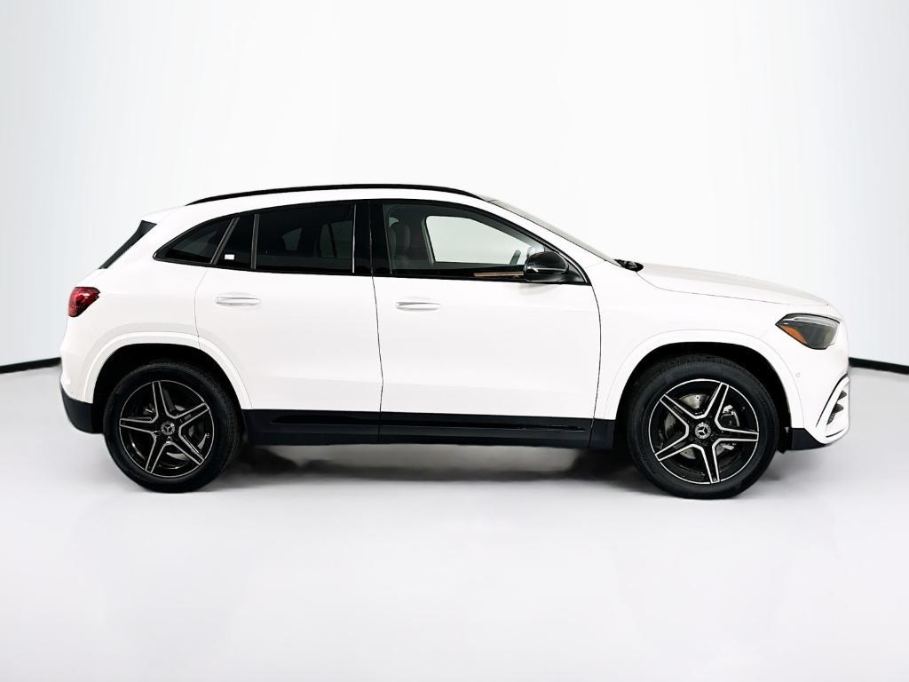 new 2025 Mercedes-Benz GLA 250 car, priced at $52,345