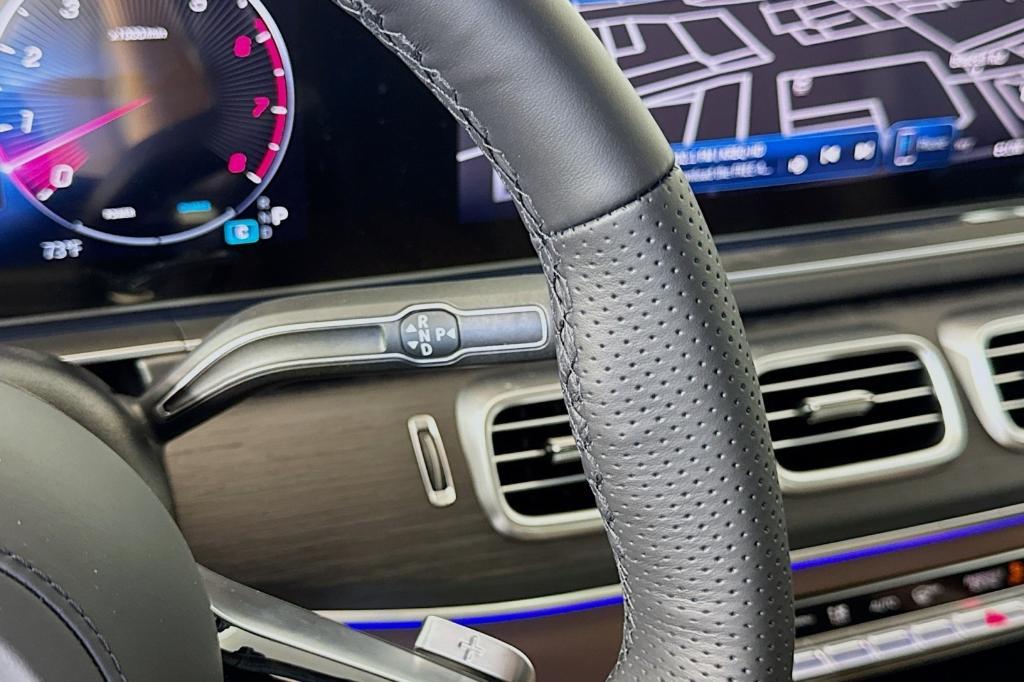 new 2025 Mercedes-Benz GLS 450 car, priced at $95,865