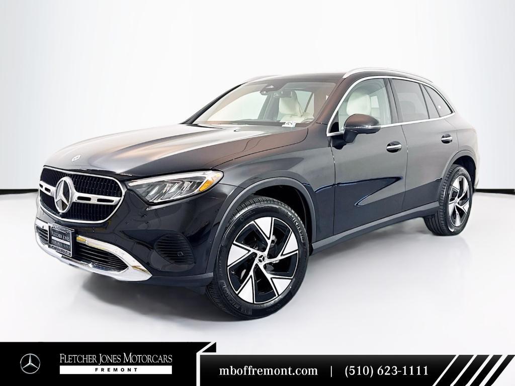 used 2024 Mercedes-Benz GLC 300 car