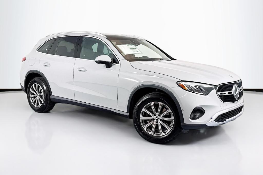 new 2025 Mercedes-Benz GLC 300 car, priced at $54,065