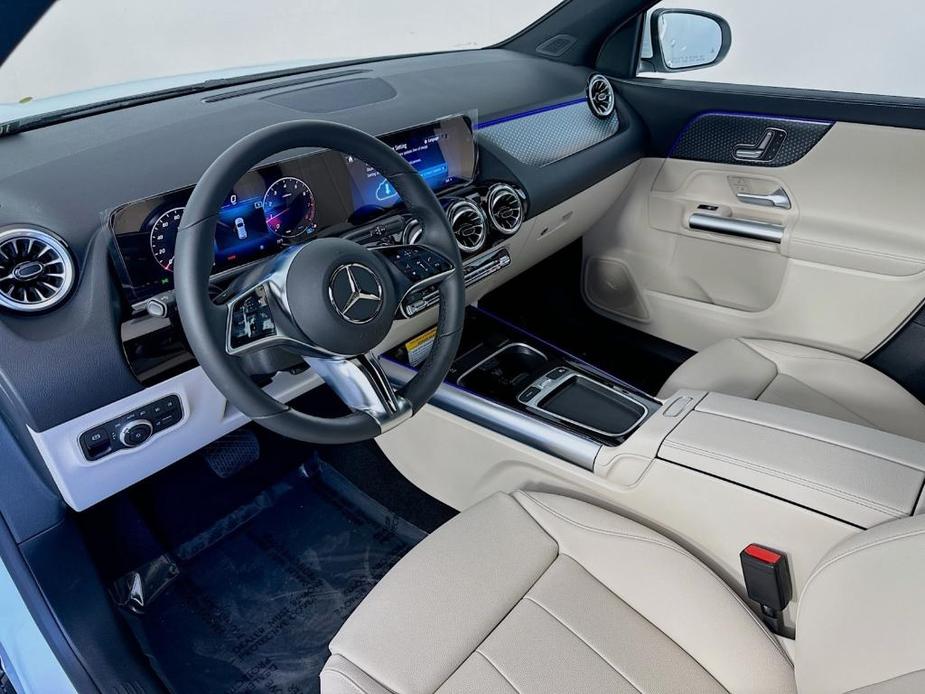 new 2025 Mercedes-Benz GLA 250 car, priced at $45,820