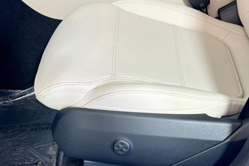 new 2026 Mercedes-Benz GLC 300 car, priced at $54,335