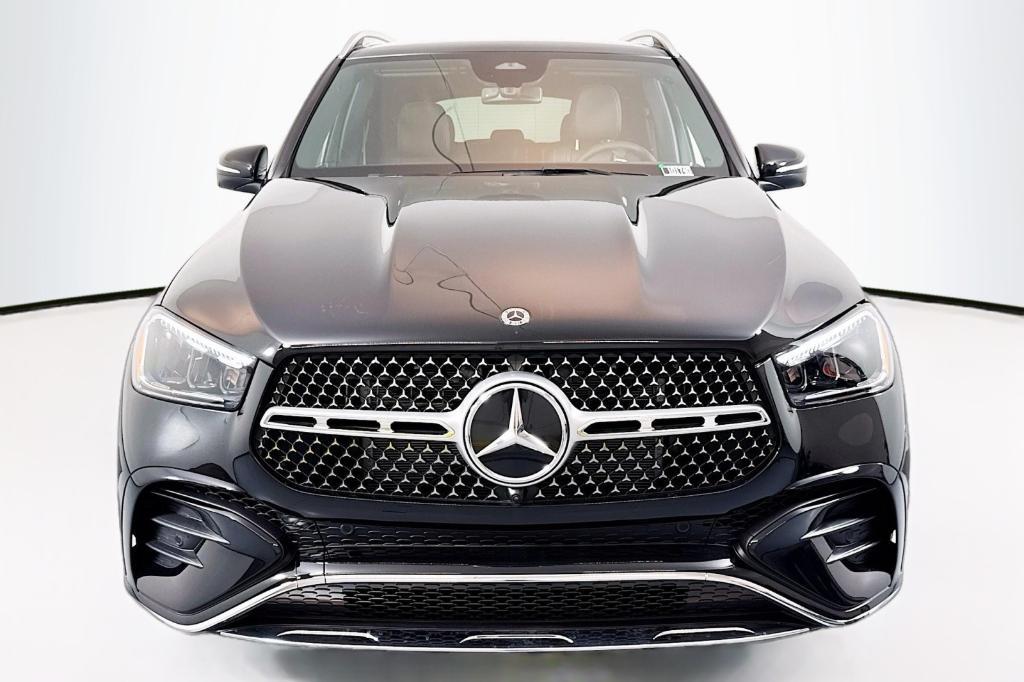 new 2025 Mercedes-Benz GLE 580 car, priced at $93,465
