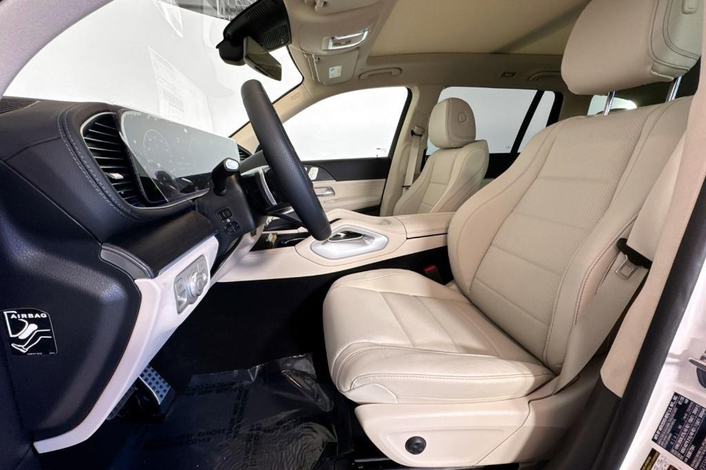 new 2026 Mercedes-Benz GLS 450 car, priced at $98,020