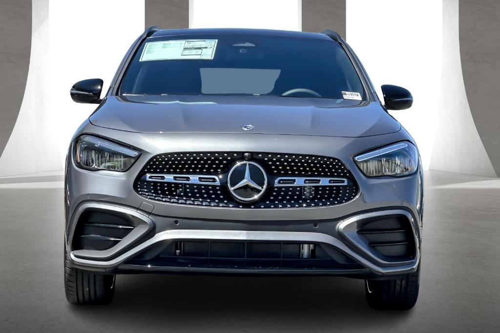 new 2024 Mercedes-Benz GLA 250 car, priced at $51,975