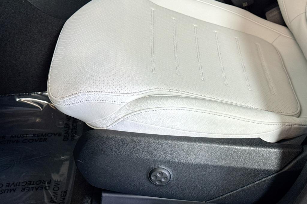 new 2026 Mercedes-Benz GLC 300 car, priced at $62,065