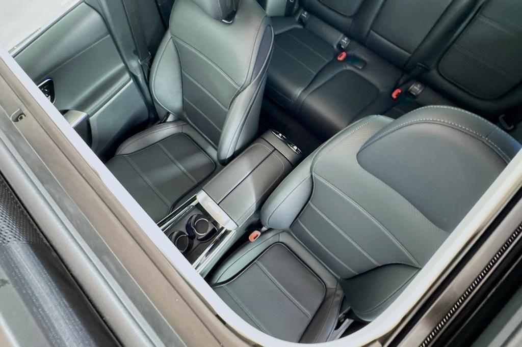 new 2025 Mercedes-Benz GLC 350e car, priced at $68,720