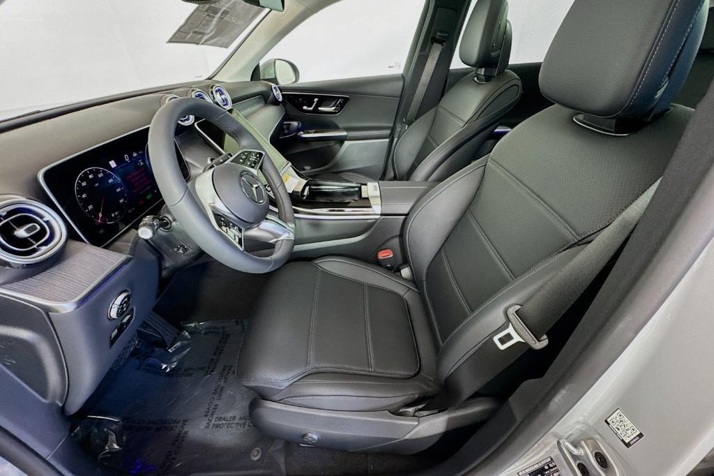 new 2025 Mercedes-Benz GLC 350e car, priced at $68,720