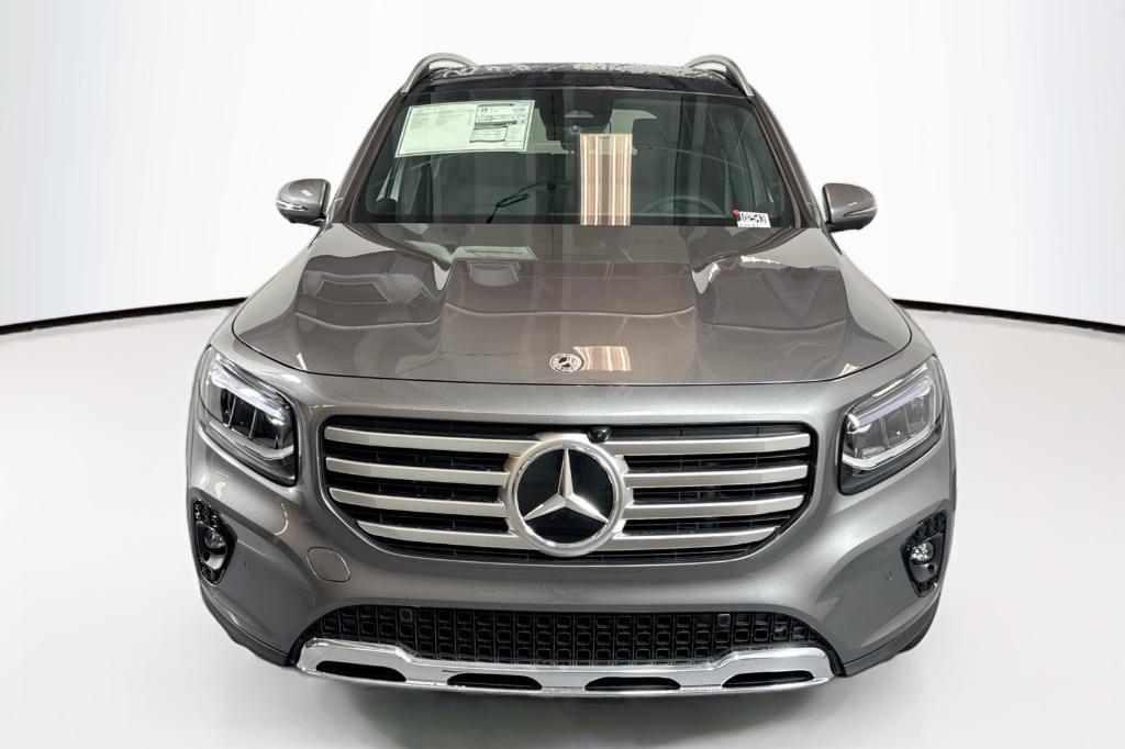 new 2026 Mercedes-Benz GLB 250 car, priced at $51,295