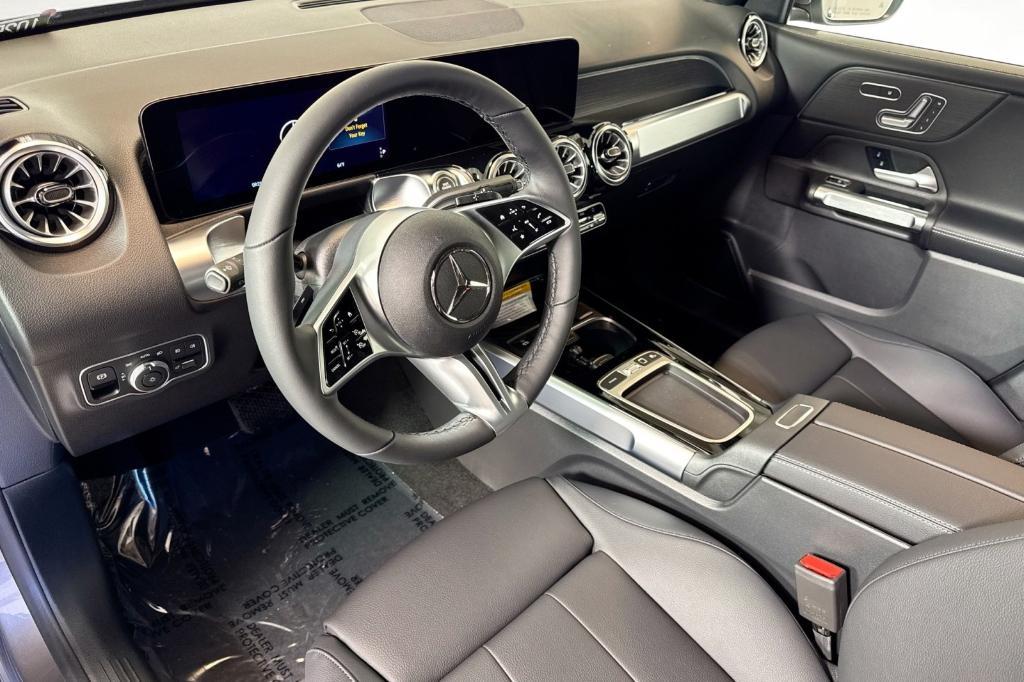 new 2026 Mercedes-Benz GLB 250 car, priced at $51,295
