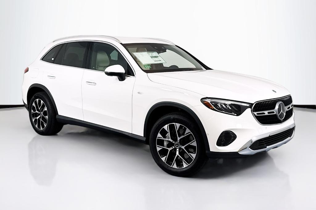 new 2025 Mercedes-Benz GLC 350e car, priced at $63,650