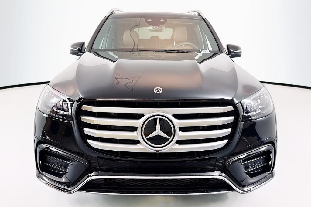 new 2025 Mercedes-Benz GLS 450 car, priced at $95,365